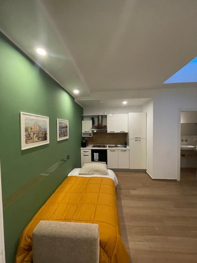 Sisters' House Apartment Bari Bagian luar foto