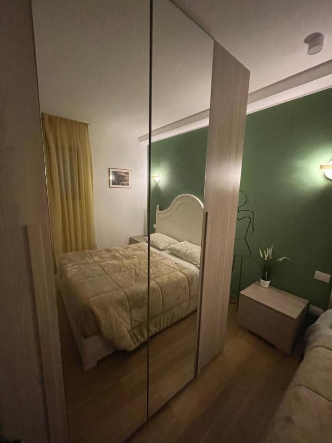 Sisters' House Apartment Bari Bagian luar foto