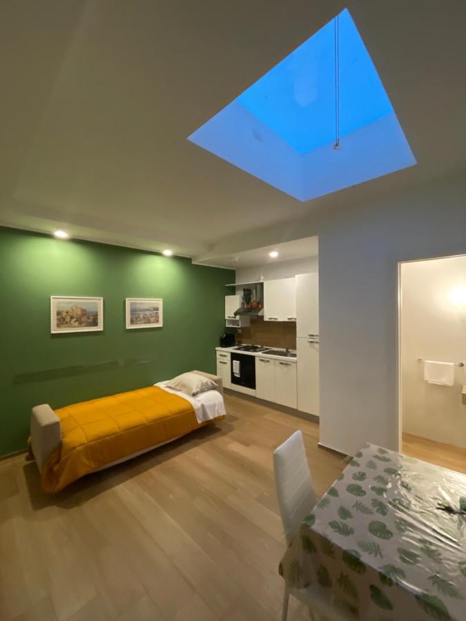 Sisters' House Apartment Bari Bagian luar foto