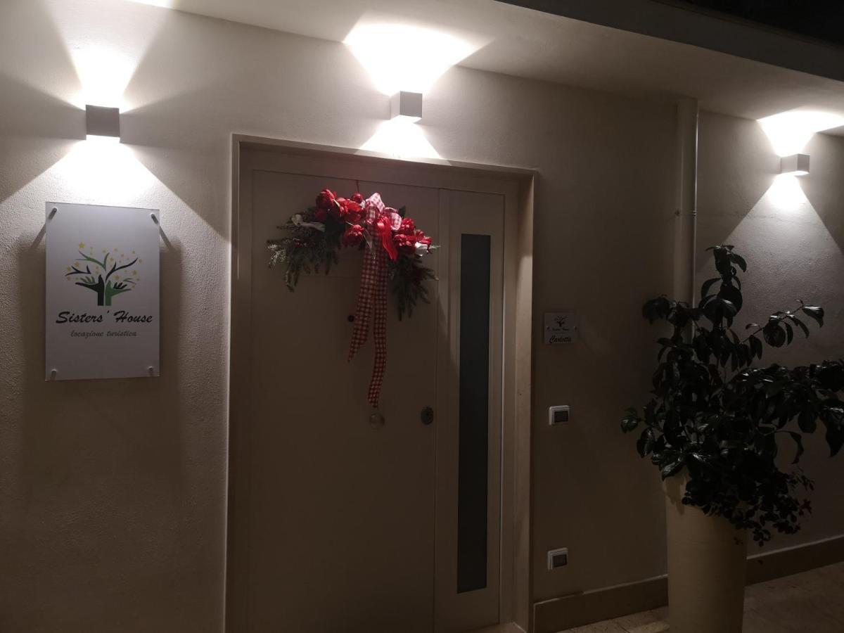 Sisters' House Apartment Bari Bagian luar foto